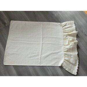 Vintage Standard Pillowcase With Eyelet Lace Ruffle Trim Off-White Cotton Blend